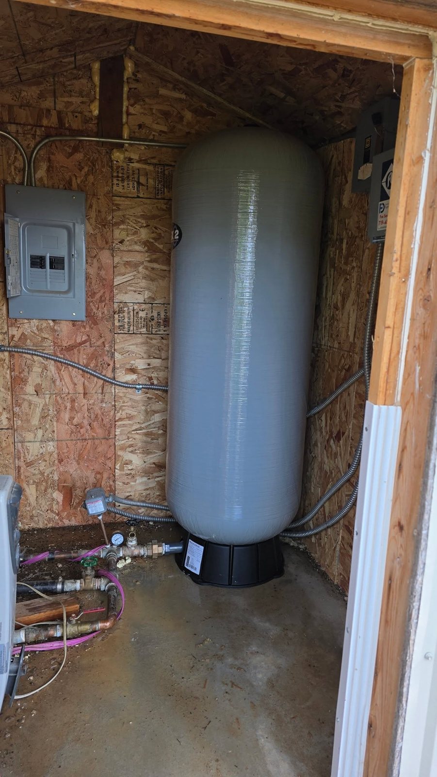 Well pressure tank install — Paramount Plumbing